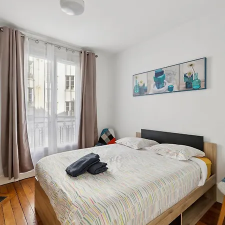 Charming Apt, Metro 4 & Rer B, 6 Guests, Cdg Access, 1-2 * باريس